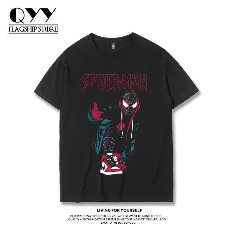 Camiseta de manga corta con cuello redondo de Spider Man.