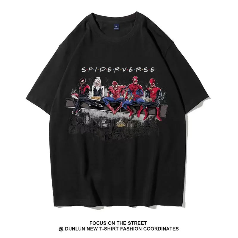 Camiseta de manga corta con cuello redondo de Spider Man.